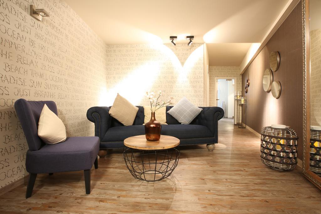 Naegler'S Fine Lounge Hotel Oestrich-Winkel Eksteriør bilde